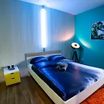 Pop Art - Asterix,cdg,chantilly,disney Apartamento *