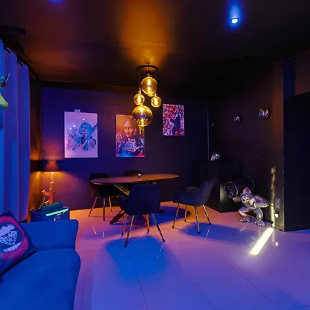 Appartement Pop Art - Asterix,cdg,chantilly,disney