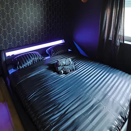 Pop Art - Asterix,cdg,chantilly,disney Apartament